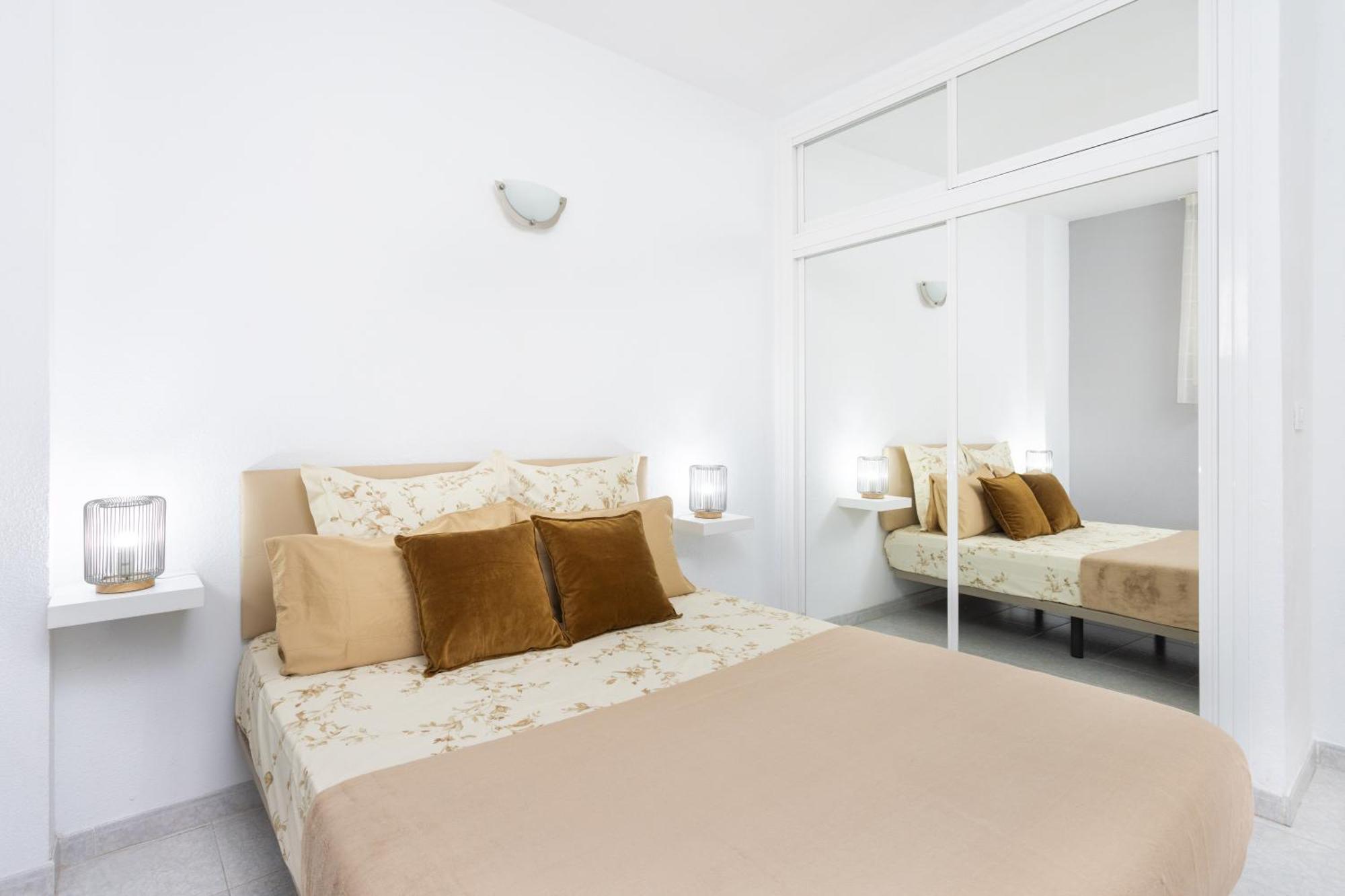 Seafront Apartment Just 200M From Las Vistas Beach Arona (Tenerife) Exteriör bild